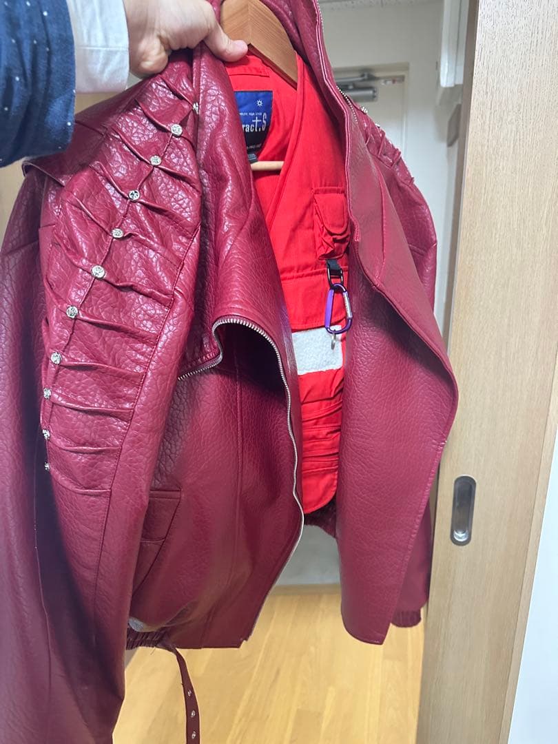 赤いヴィンテージレザージャケット