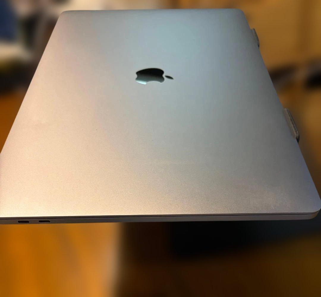 【美大グラフィック科】MacBook Pro 16インチ 2019 i7/16G