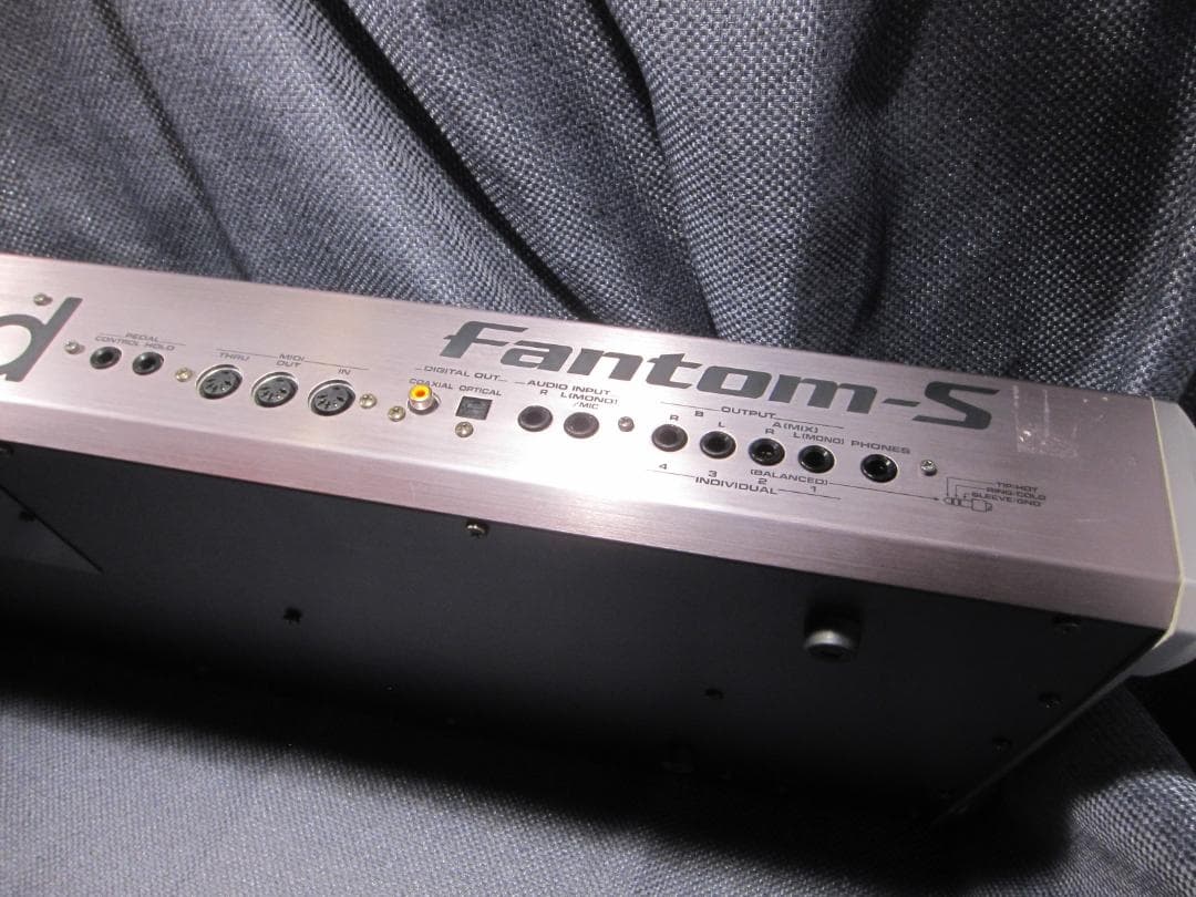 Roland Fantom-S ローランド 動作品 メンテナンス済 128MB付