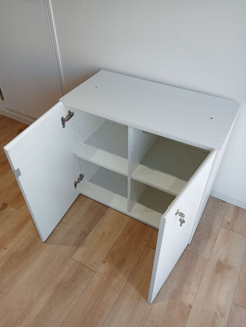 特別 格安出品 ローキャビネット／両開き木製 24時間以内出荷