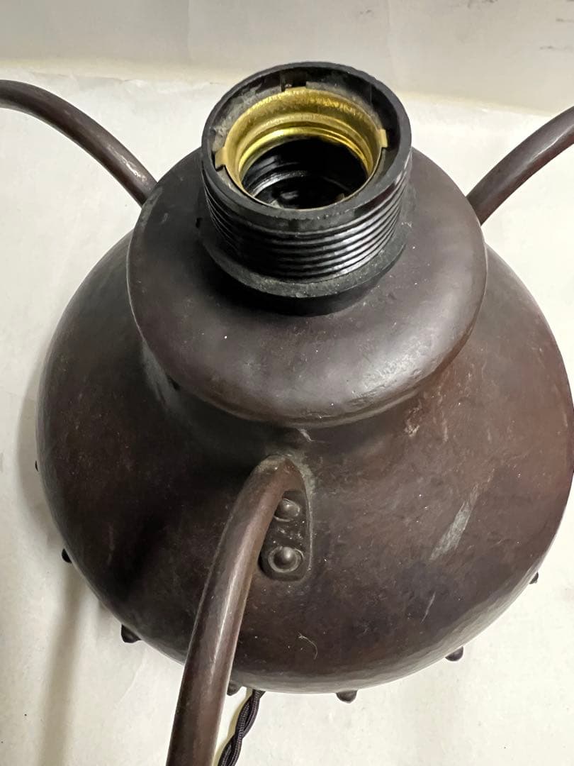 ロッジ•マイカランプ　アーツ&クラフツの金属工芸家ファン•エルブ作