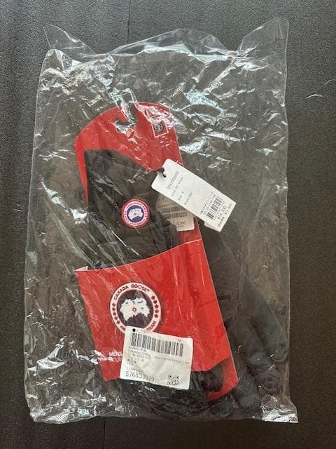 【新品未使用】  カナダグース　手袋　メンズM