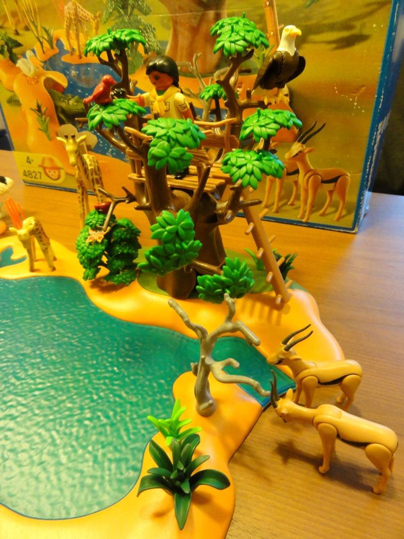 プレイモービル アフリカの野生動物と水場＋動物たち【4827】【3226】