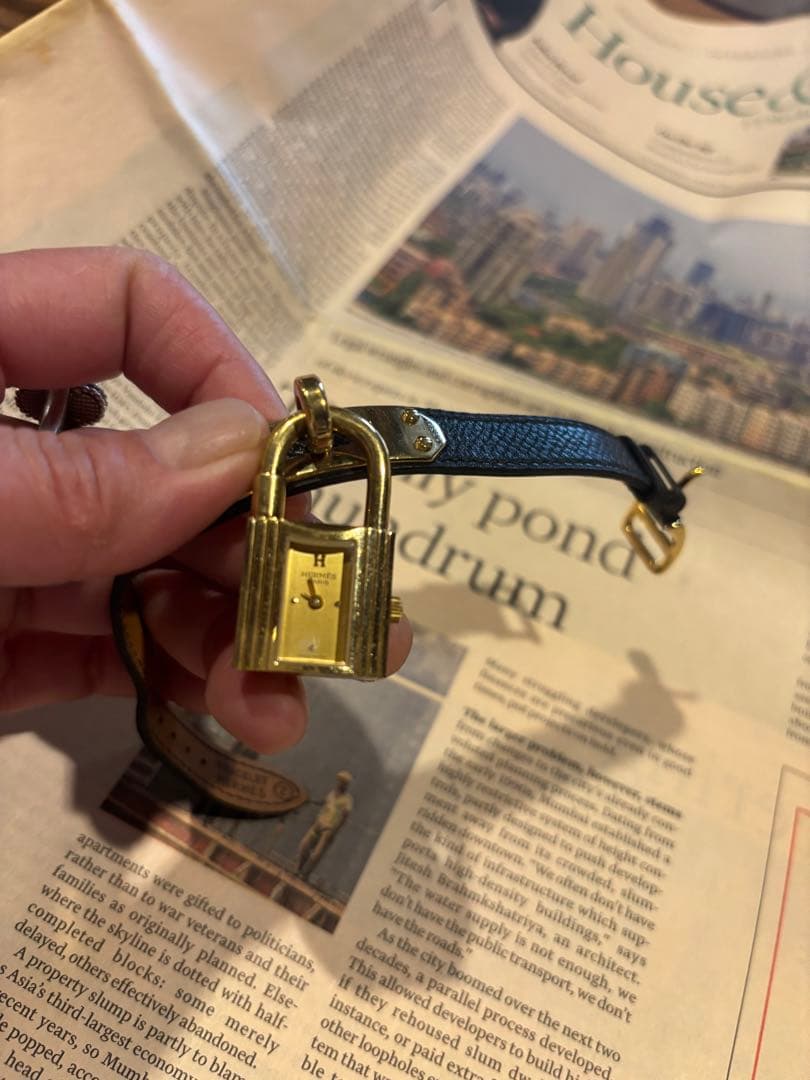 ヴィンテージHERMES☆ケリーウォッチ(ブラックベルト×ゴールド)