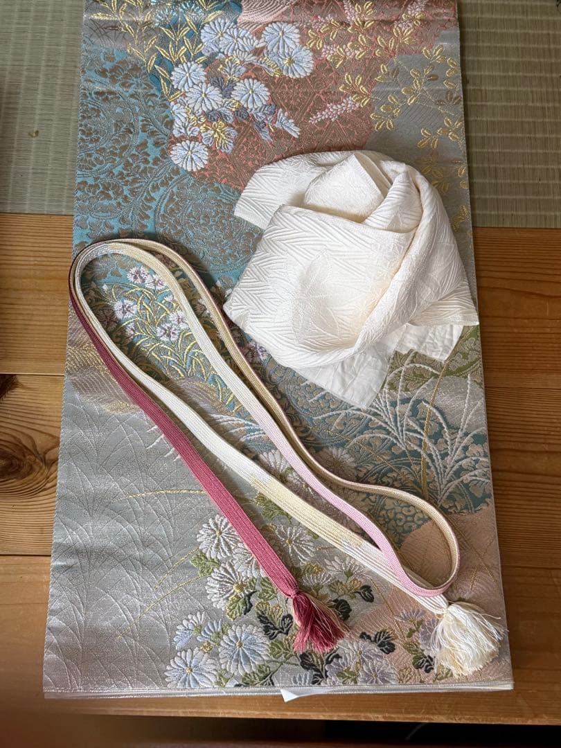 訪問着フルセット、落款入り　四季の花、染め分け　友禅　作家物