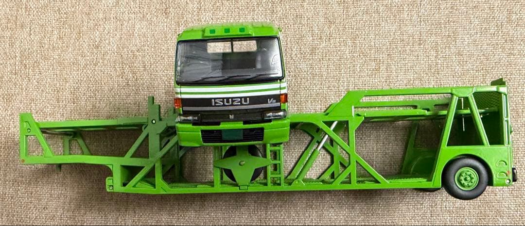 山*香様 トミカリミテッドヴィンテージLV-N225a,b いすゞ810EX