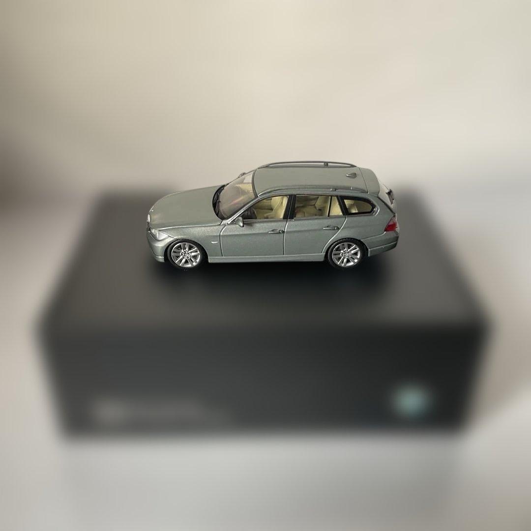 BMW ミニカー 3 Series Touring 1/43 新品未使用