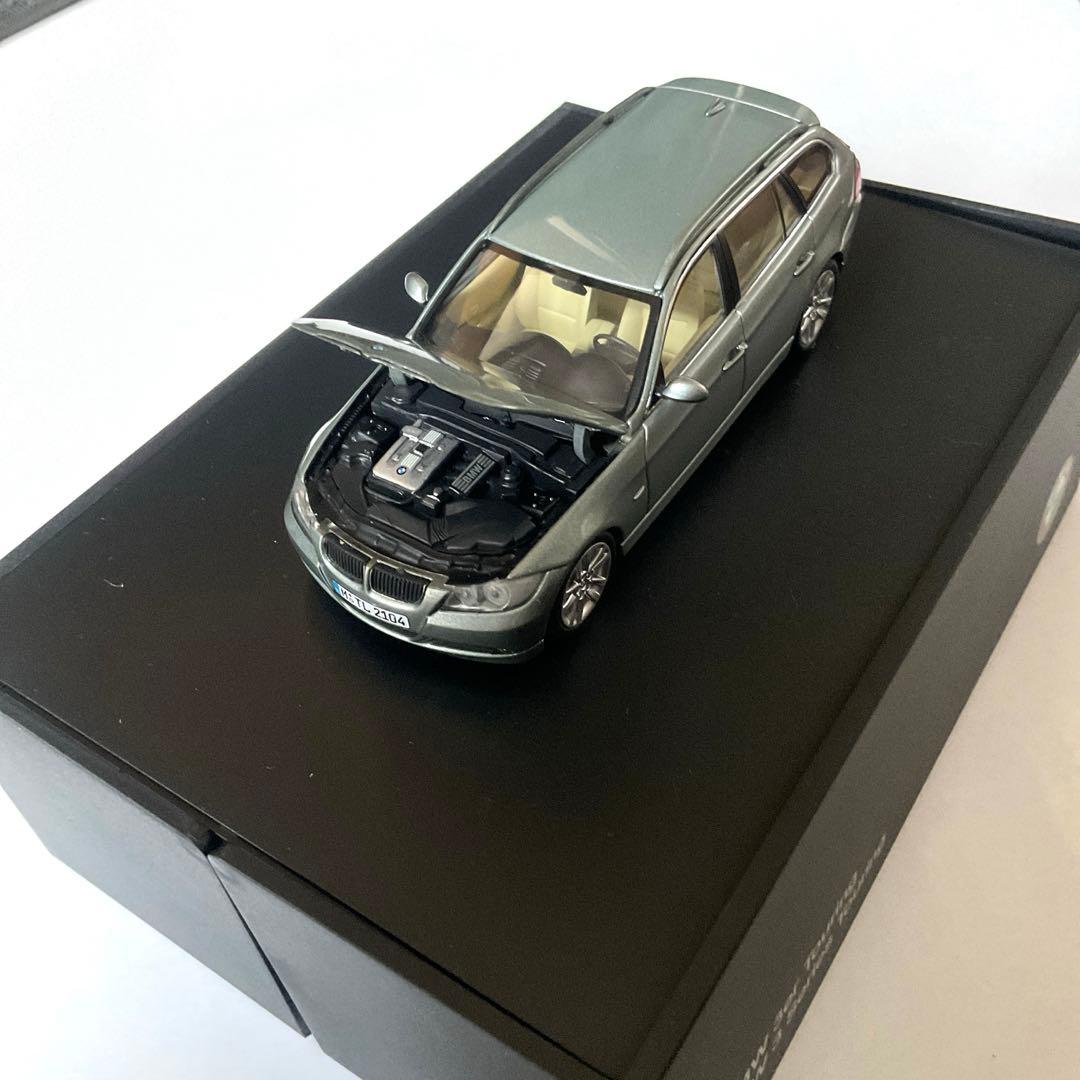BMW ミニカー 3 Series Touring 1/43 新品未使用
