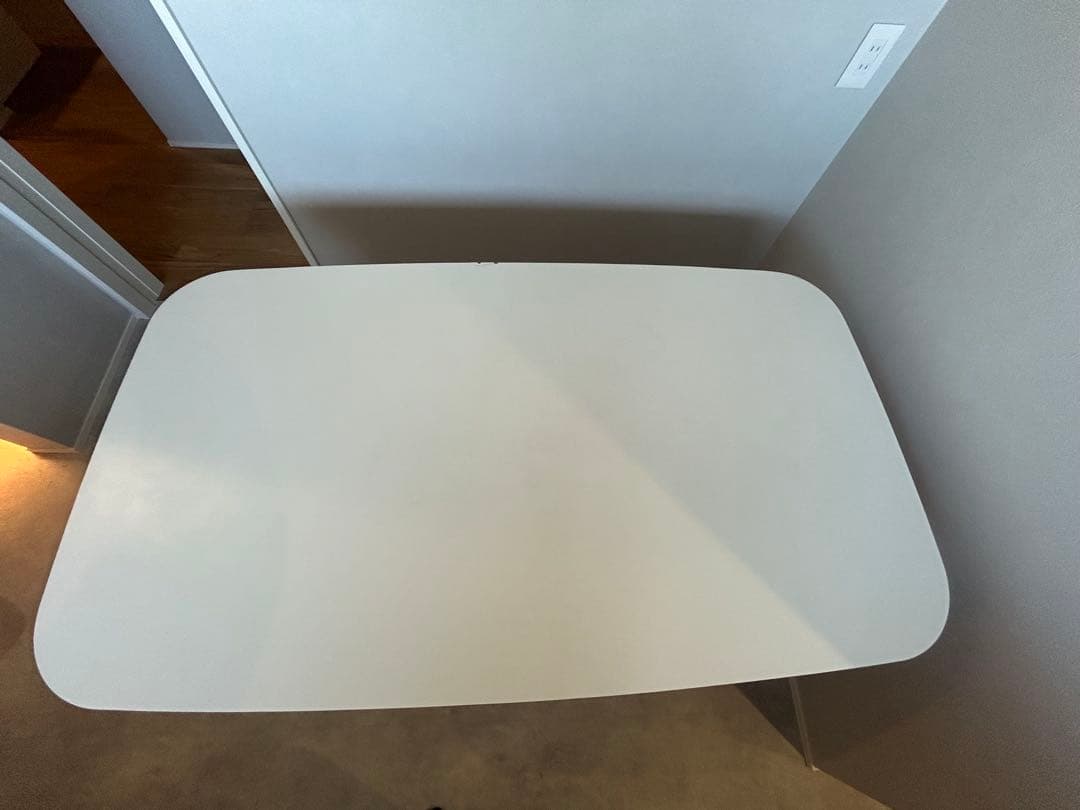 NORDMYRA ダイニングテーブル