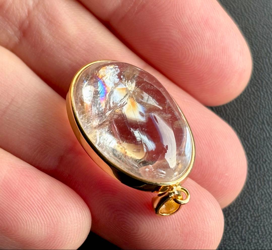 ひろリン　永遠の愛を願う水晶の究極形態　虹のマスターウラルレムリアン