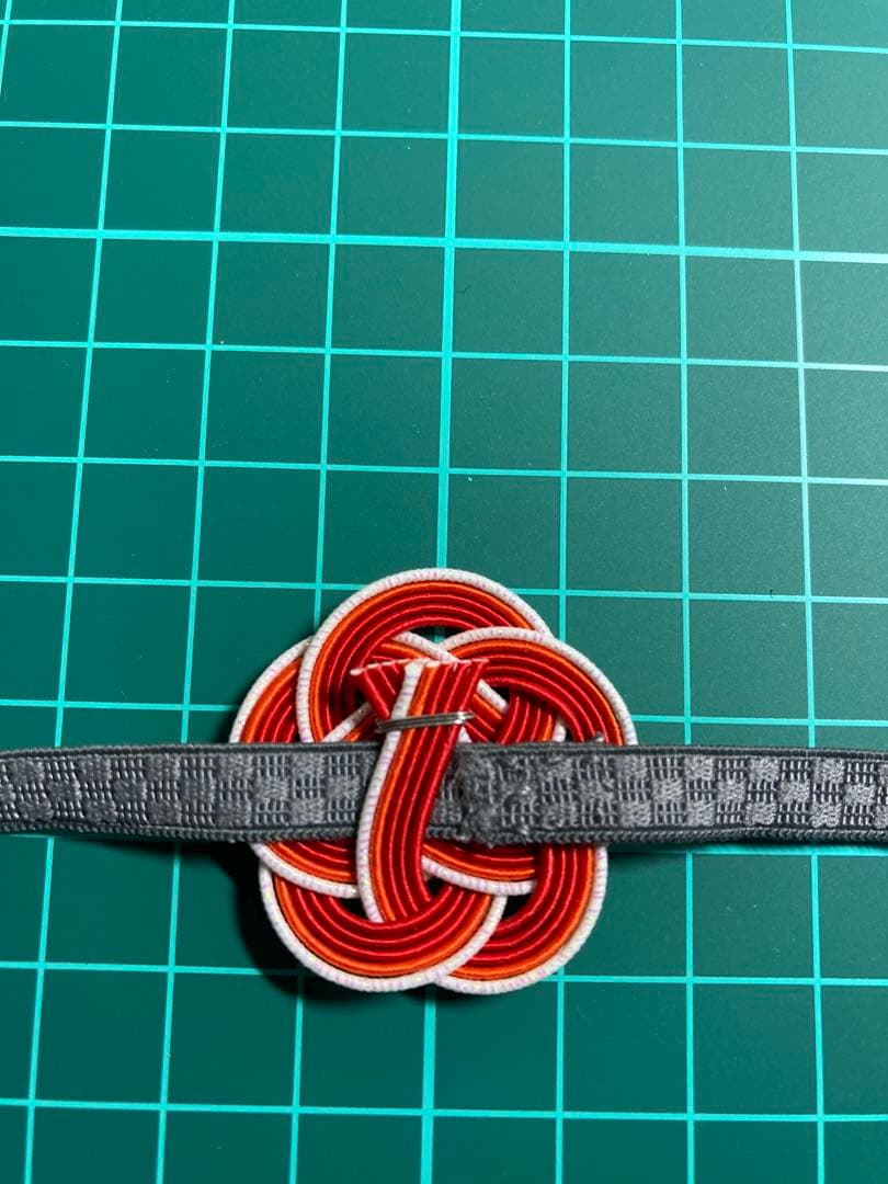 水引パーツ　meredithページ