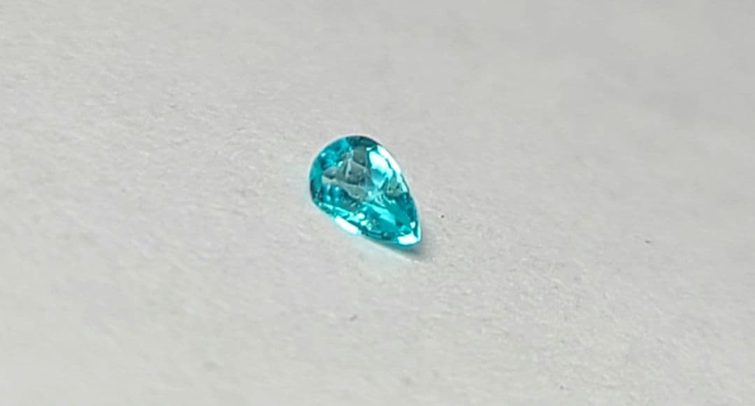 圧倒される程のネオン!!★ブラジルバターリャパライバトルマリン★オーダー受付中