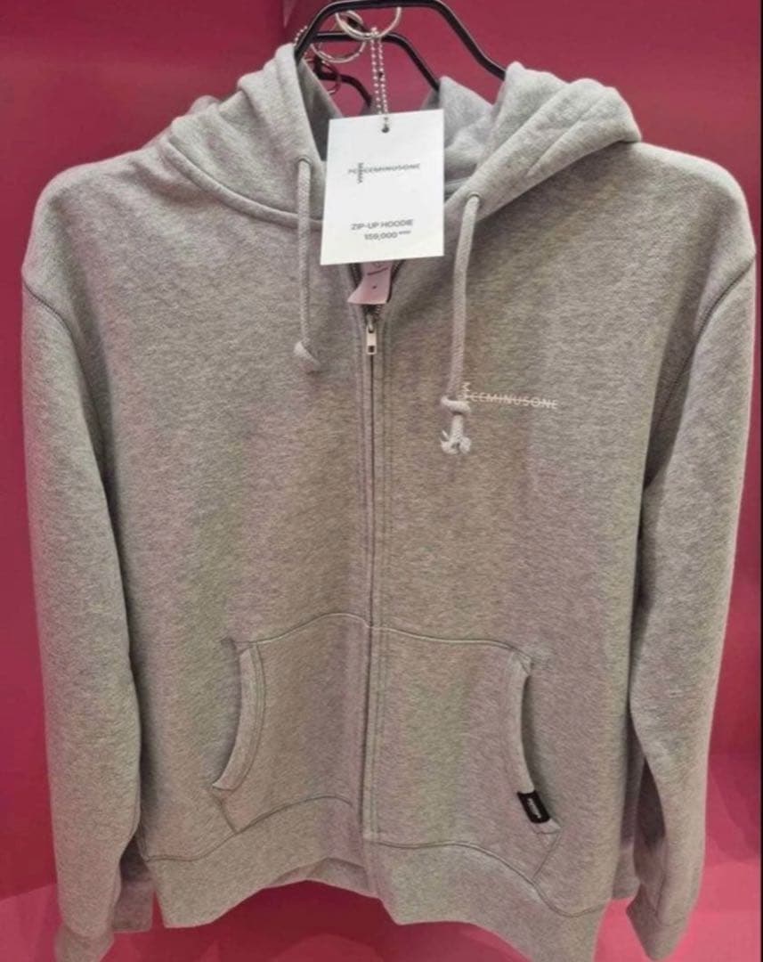 G-DRAGON MAMA2025 パーカー　M peaceminusone