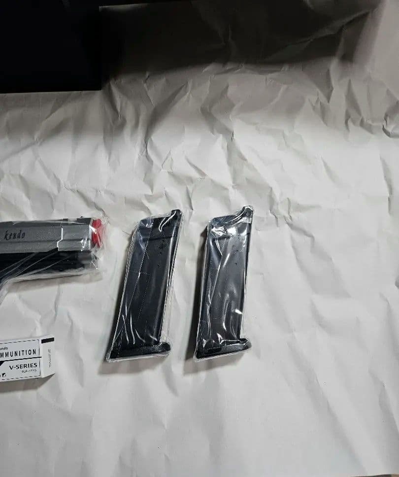 東京マルイ SG-09R バイオハザードRE:4 コラボモデル