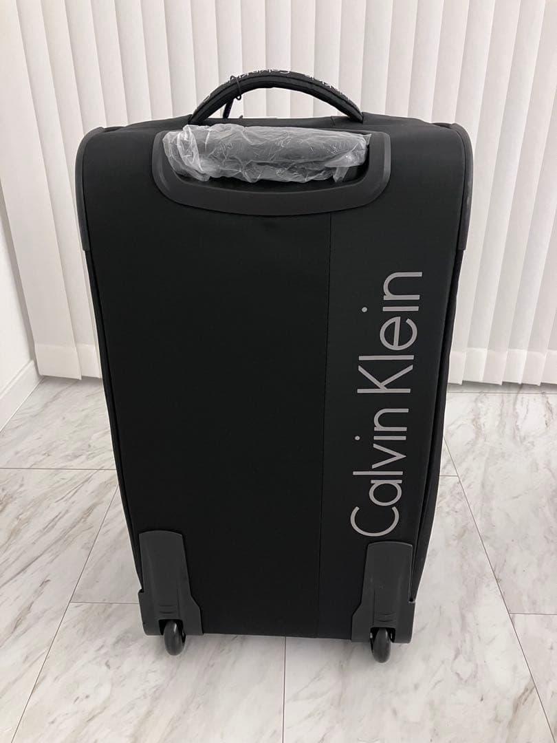 カルバンクライン　折りたたみキャリーバッグ ブラック　中型　スーツケース