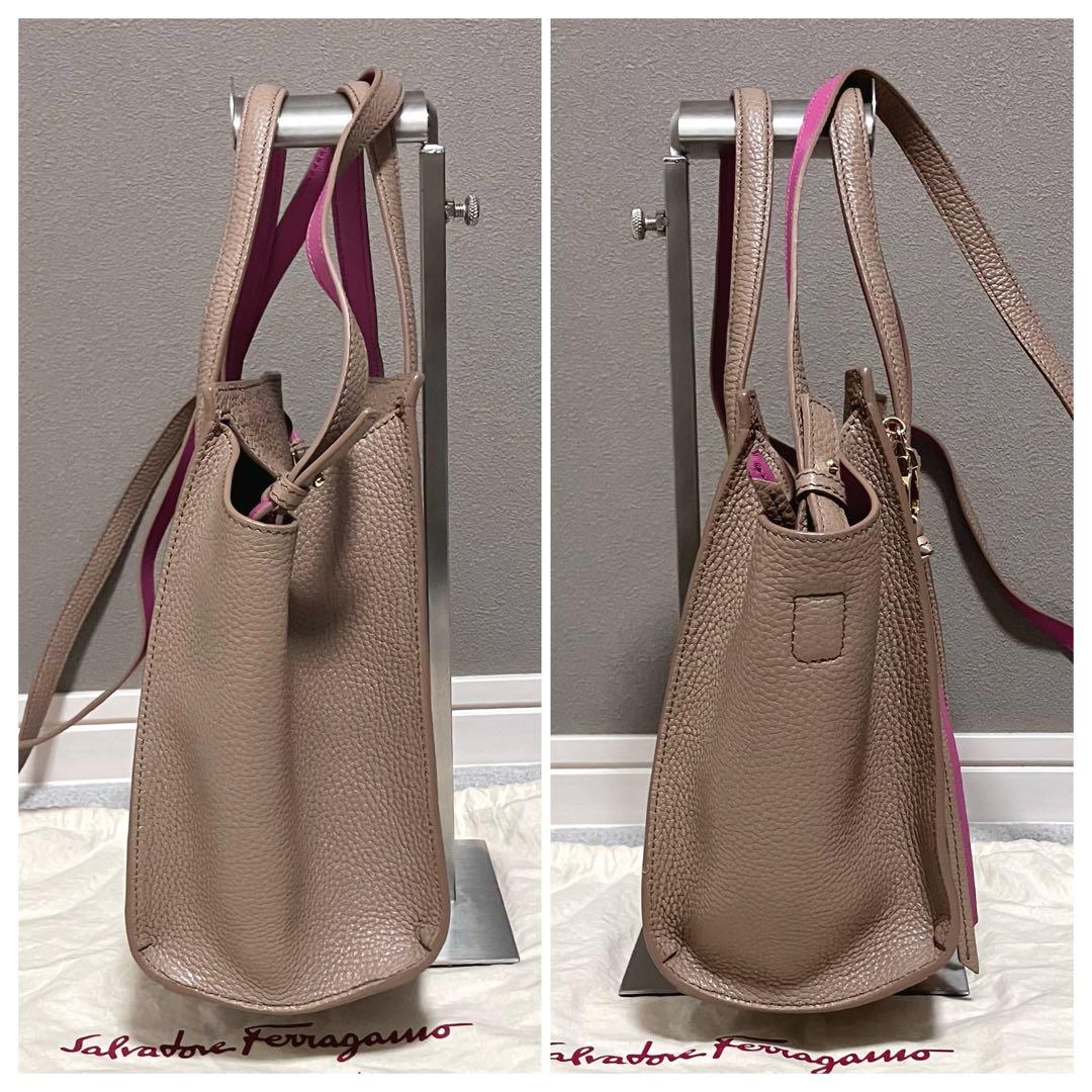 フェラガモ［エイミー］ハンドバッグ　ショルダー　カーフレザー　ガンチーニ　金具