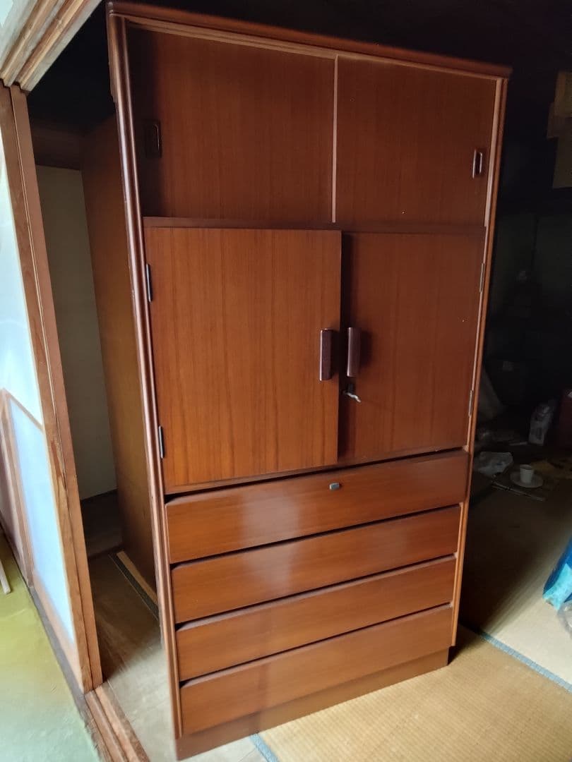 木製箪笥 スライド扉　観音扉　引出し付き(中古品)