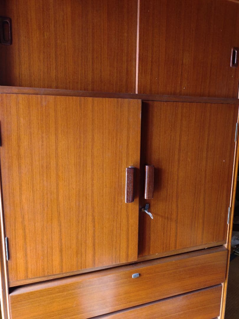 木製箪笥 スライド扉　観音扉　引出し付き(中古品)