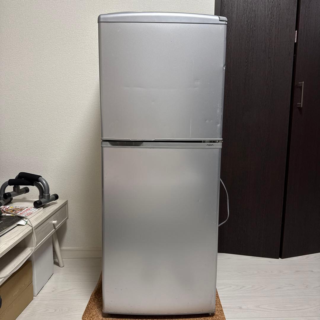 【送料込】AQUA 2017年製冷蔵庫AQR-141F(S)型 140L 2ドア