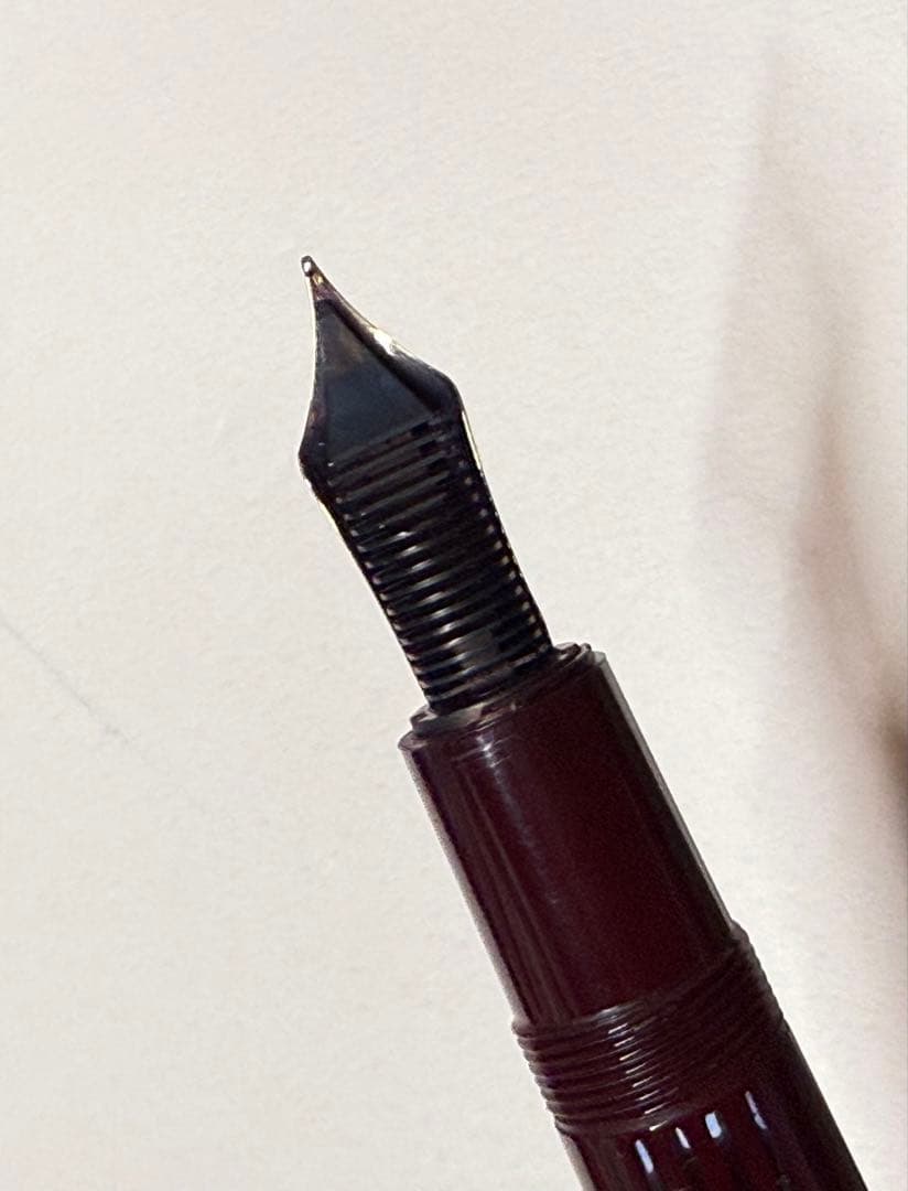 新春セール！【超希少⭐︎廃番につき激レア品】ボルドーモンブラン万年筆14K中白