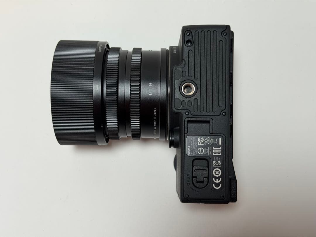 SIGMA fp + 45mm F2.8 DG DN セット