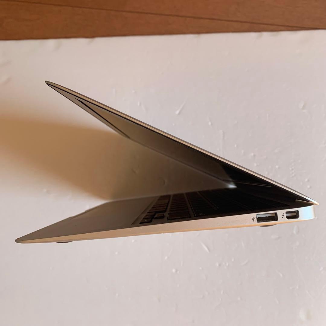 アップル MacBook Air 11インチ Mid 2012 マックブックエア