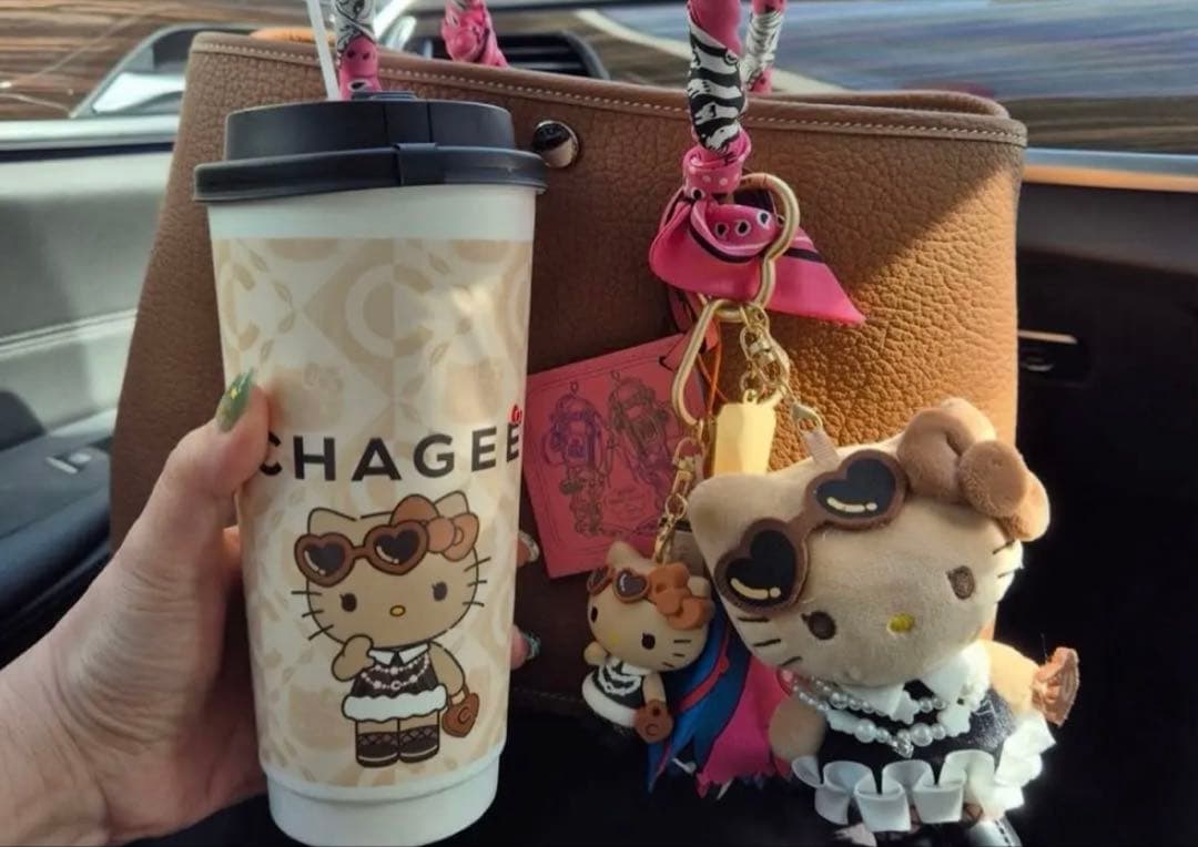 【正規品】CHAGEE×ハローキティ　コラボ　海外限定　日焼けキティ　3点セット