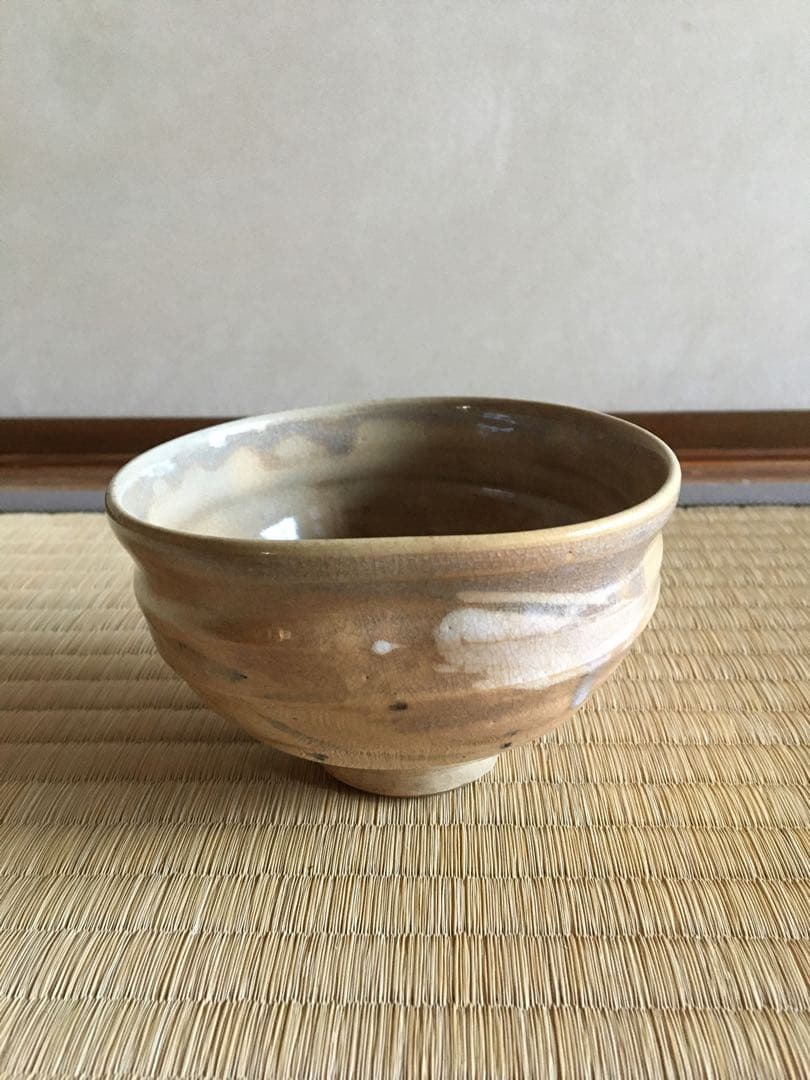 萩茶碗　桐に鳳凰文