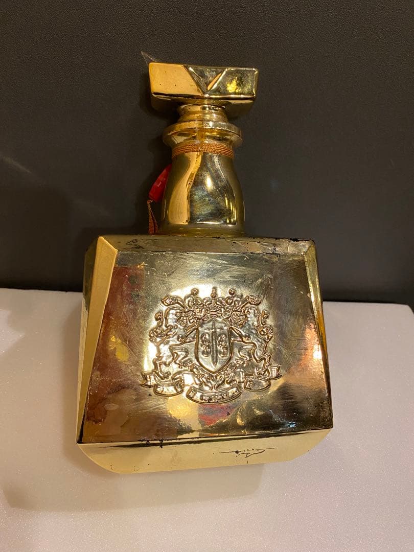 サントリー古酒2本セットローヤルゴールド羊ラベル&スペシャルリザーブ10(箱入)