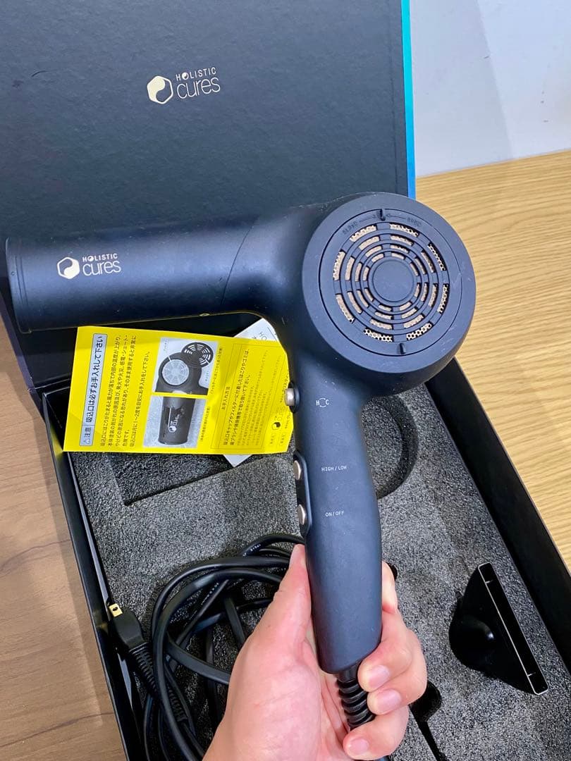 【美品】ホリスティックキュアドライヤーCCID-P01B 黒 箱付 動作良好