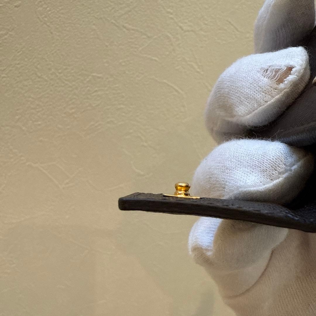 サルヴァトーレフェラガモ Salvatore Ferragamo 二つ折り財布