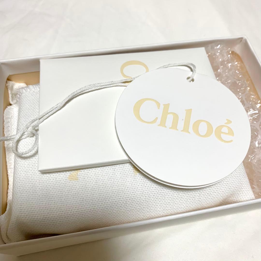 クロエ　Chloe 三つ折り財布　折り畳み財布　コンパクト