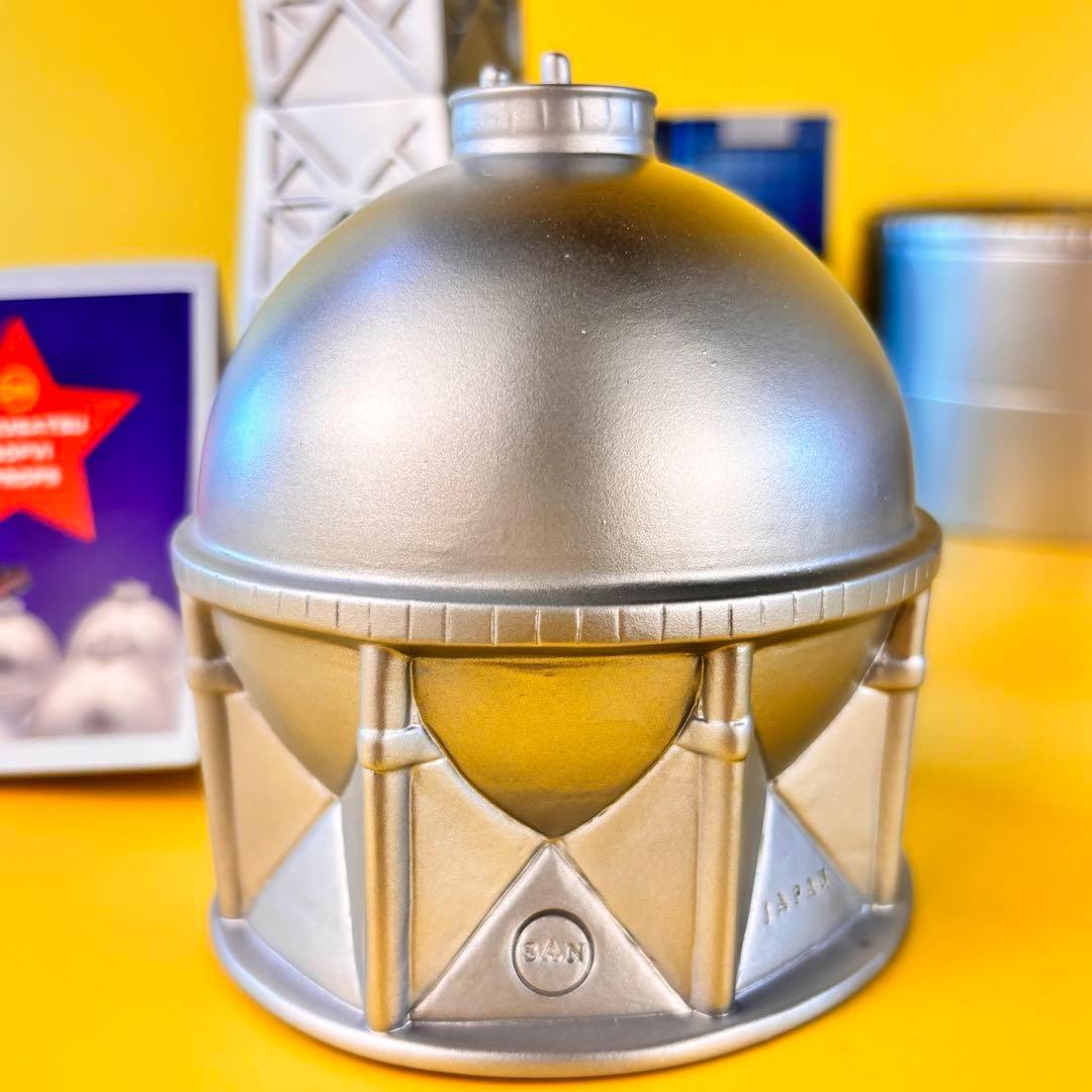 マルサン 鉄塔（21ｃｍ) ソフビ と ガスタンク 小（9ｃｍ）