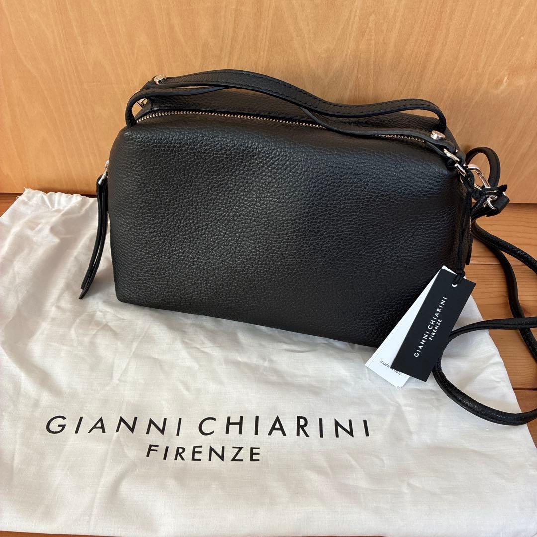 ジャンニキアリーニ⭐️新品 アリファ M