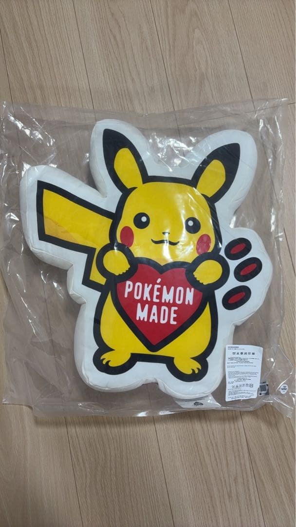 【激レア】HUMAN MADEポケモン クッション ピカチュウ