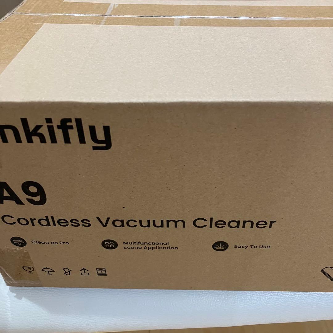 ❤️大特価❤️ コードレス掃除機　水タンク付　水拭き　LED緑ライト　サイクロン