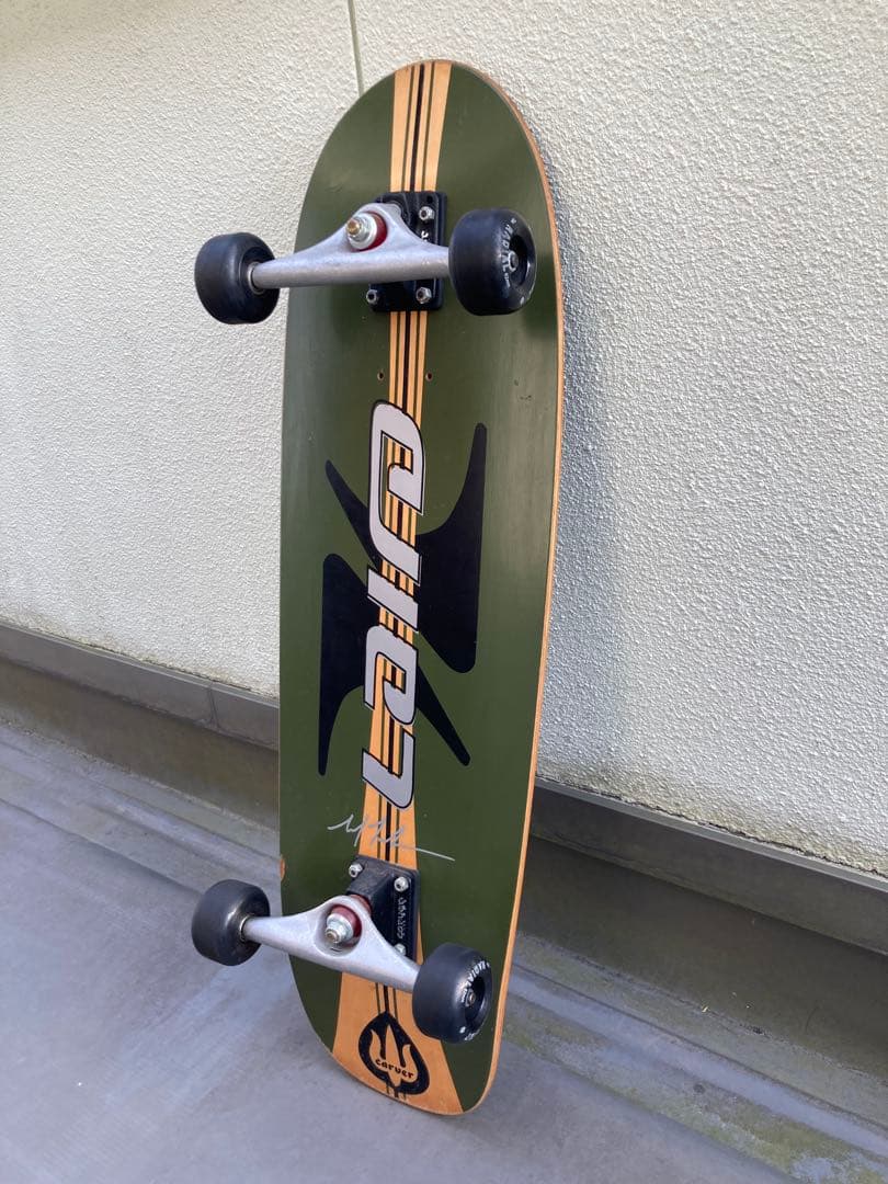 カーバー　スケートボード　(81センチ)