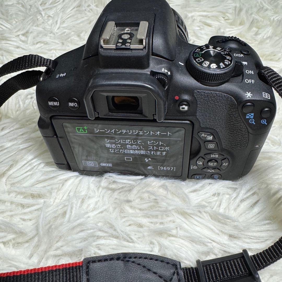 ☆美品 Canon EOS Kiss X8i ダブルレンズキット Wi-Fi搭載