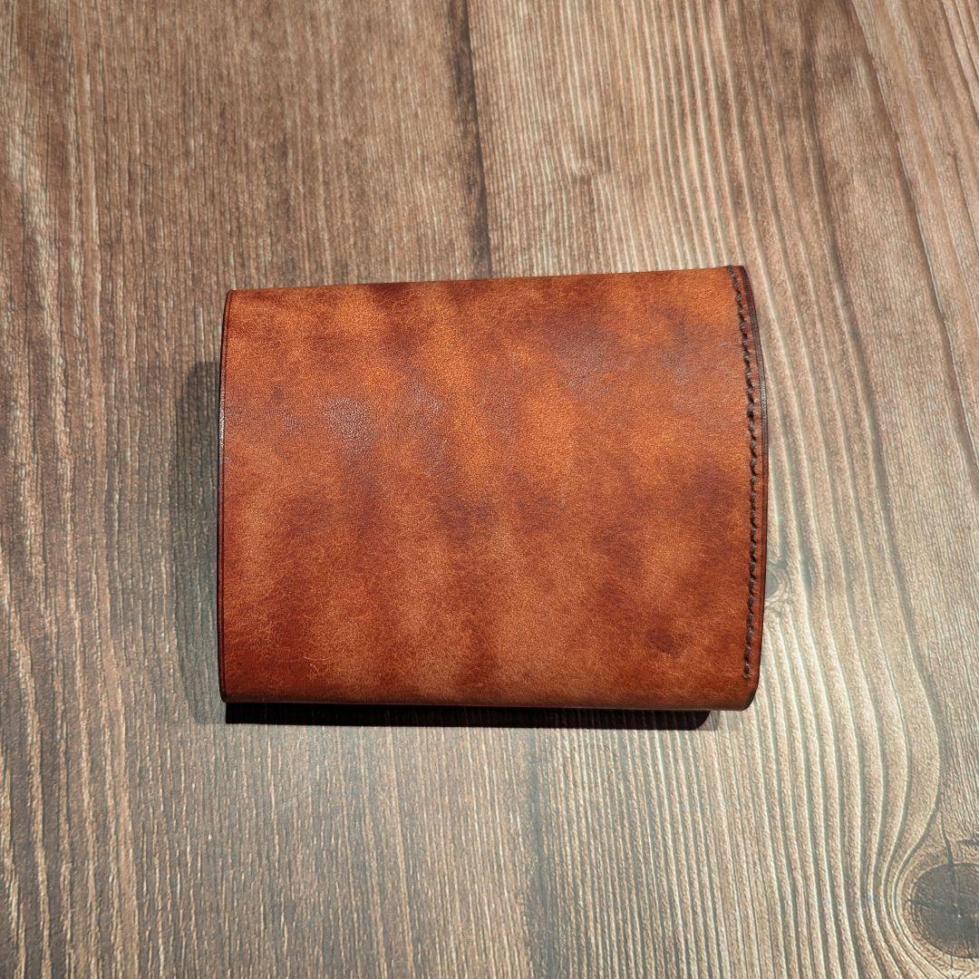 バーガンディ 本革 二つ折り財布 — イタリアンレザーマルゴー