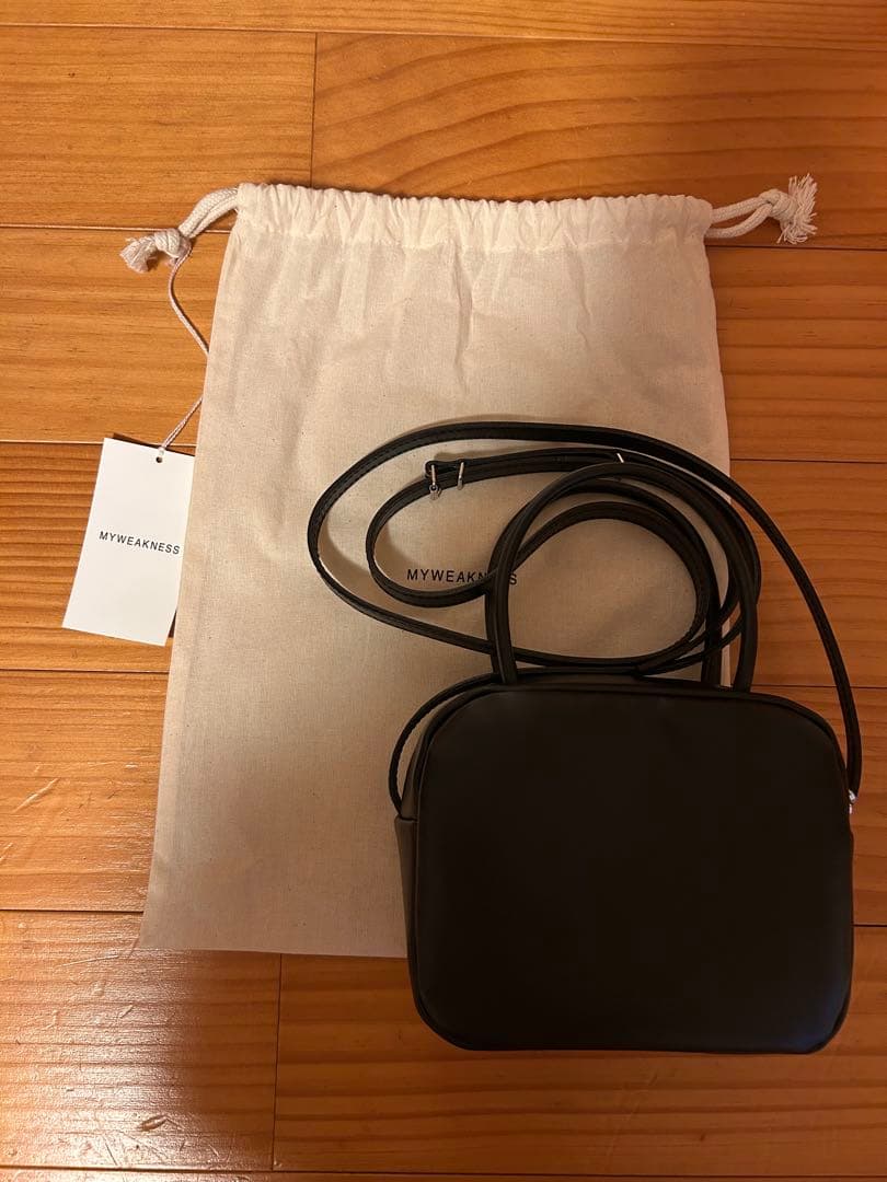 マイウィークネスmyweaknessブラックショルダー