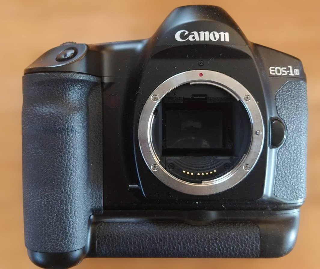 Canon EOS-1 N フィルム一眼レフカメラ