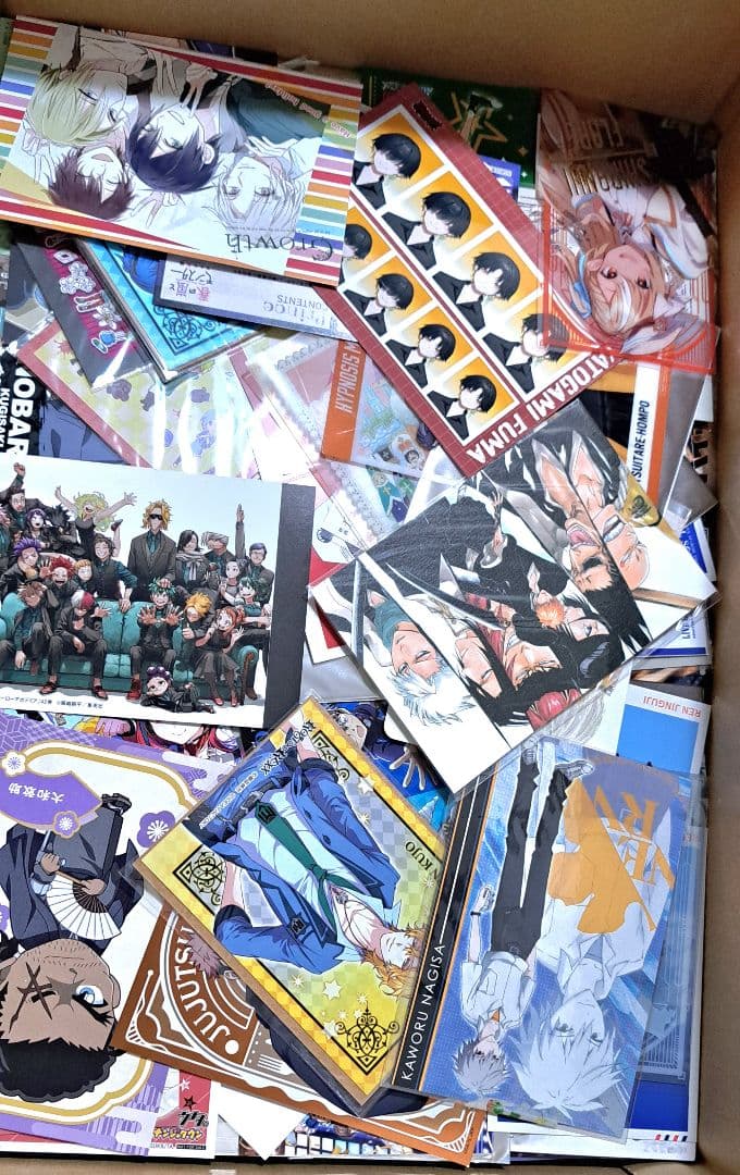 紙類　アニメ　ゲーム　まとめ売り　大量　ノンジャンル