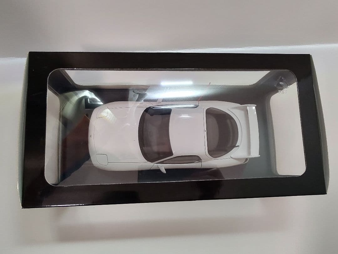 オートアート 1/18 RX-7 FD3S チューンドバージョン ピュアホワイト