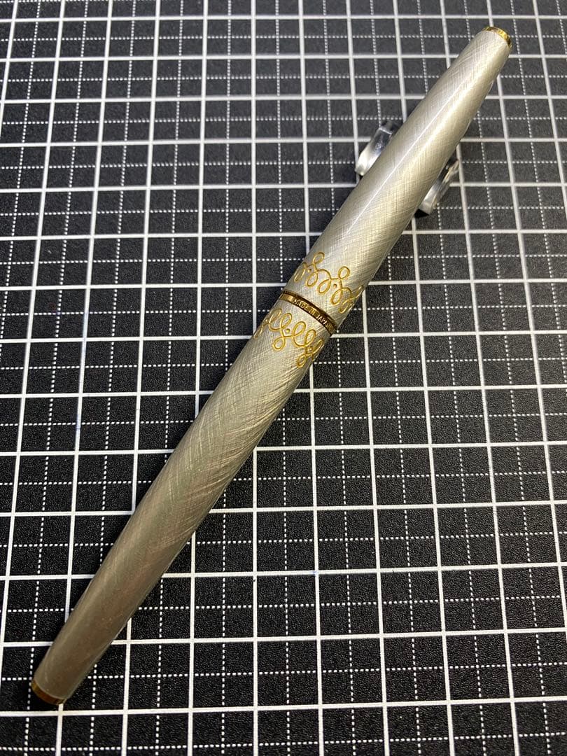 PILOT LADY 万年筆　字幅F