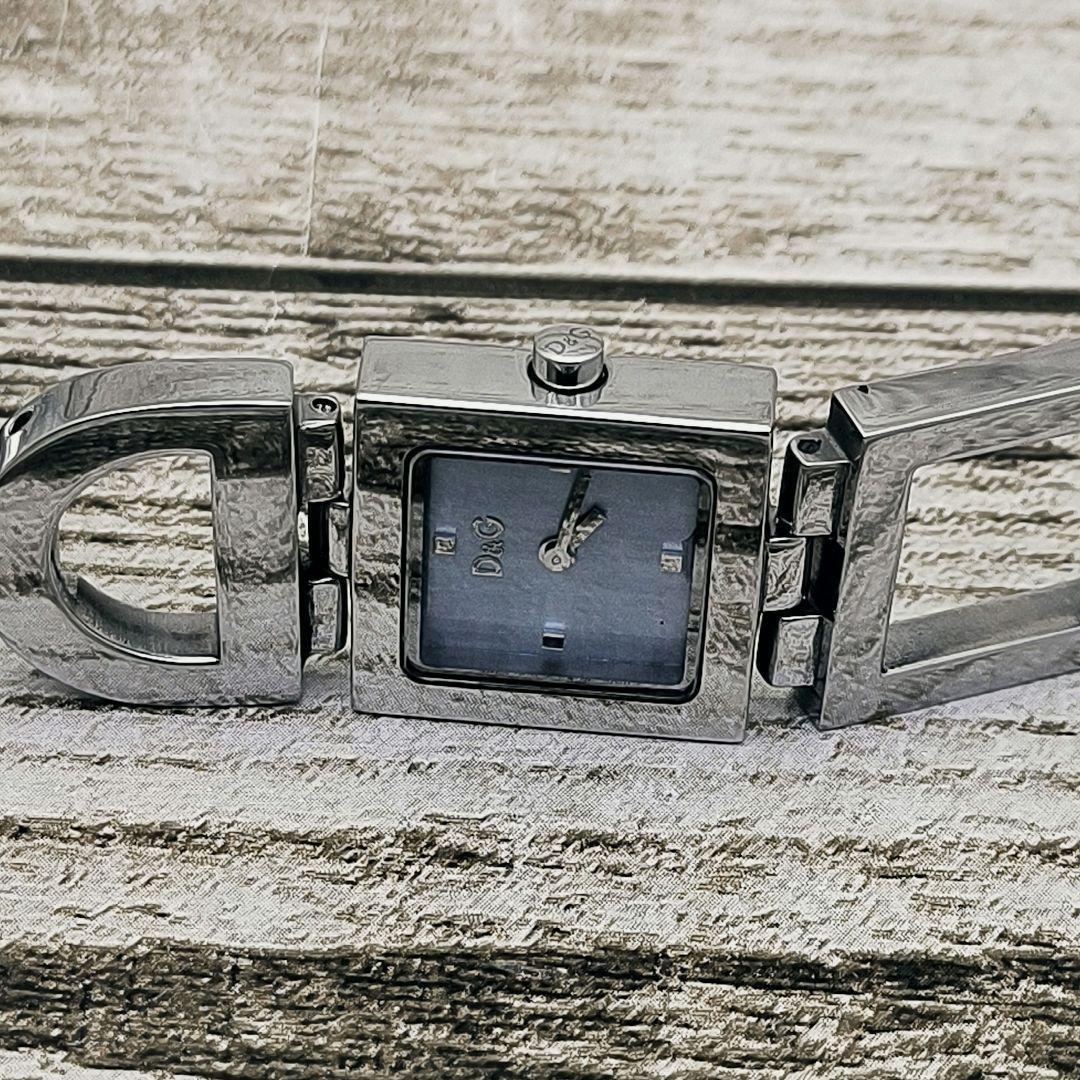 動作品　腕時計　D&G TIME　ドルチェ＆ガッバーナ　スクエア　ブレスレット