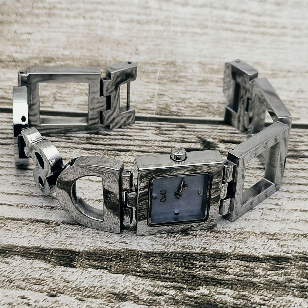 動作品　腕時計　D&G TIME　ドルチェ＆ガッバーナ　スクエア　ブレスレット