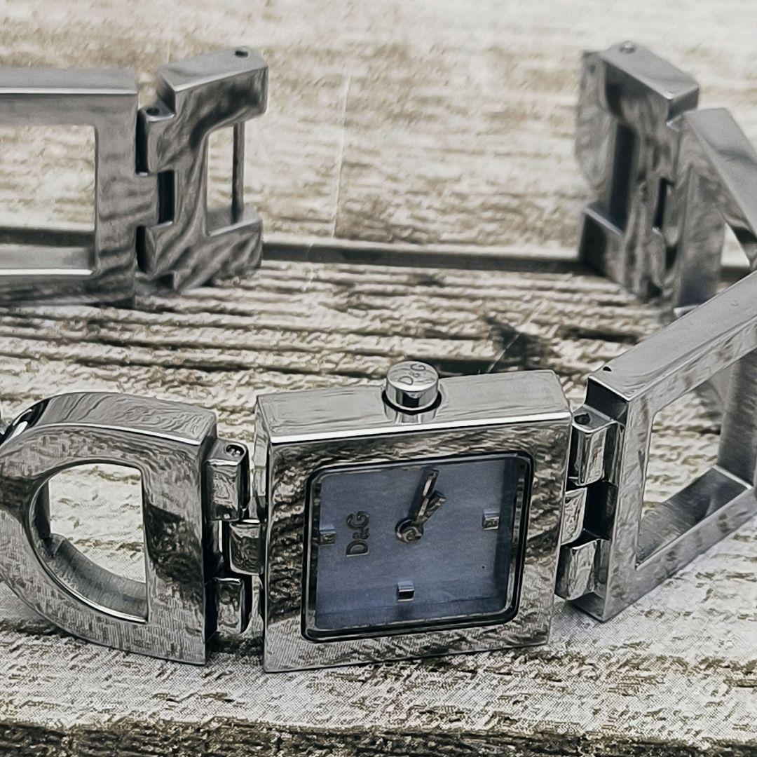 動作品　腕時計　D&G TIME　ドルチェ＆ガッバーナ　スクエア　ブレスレット