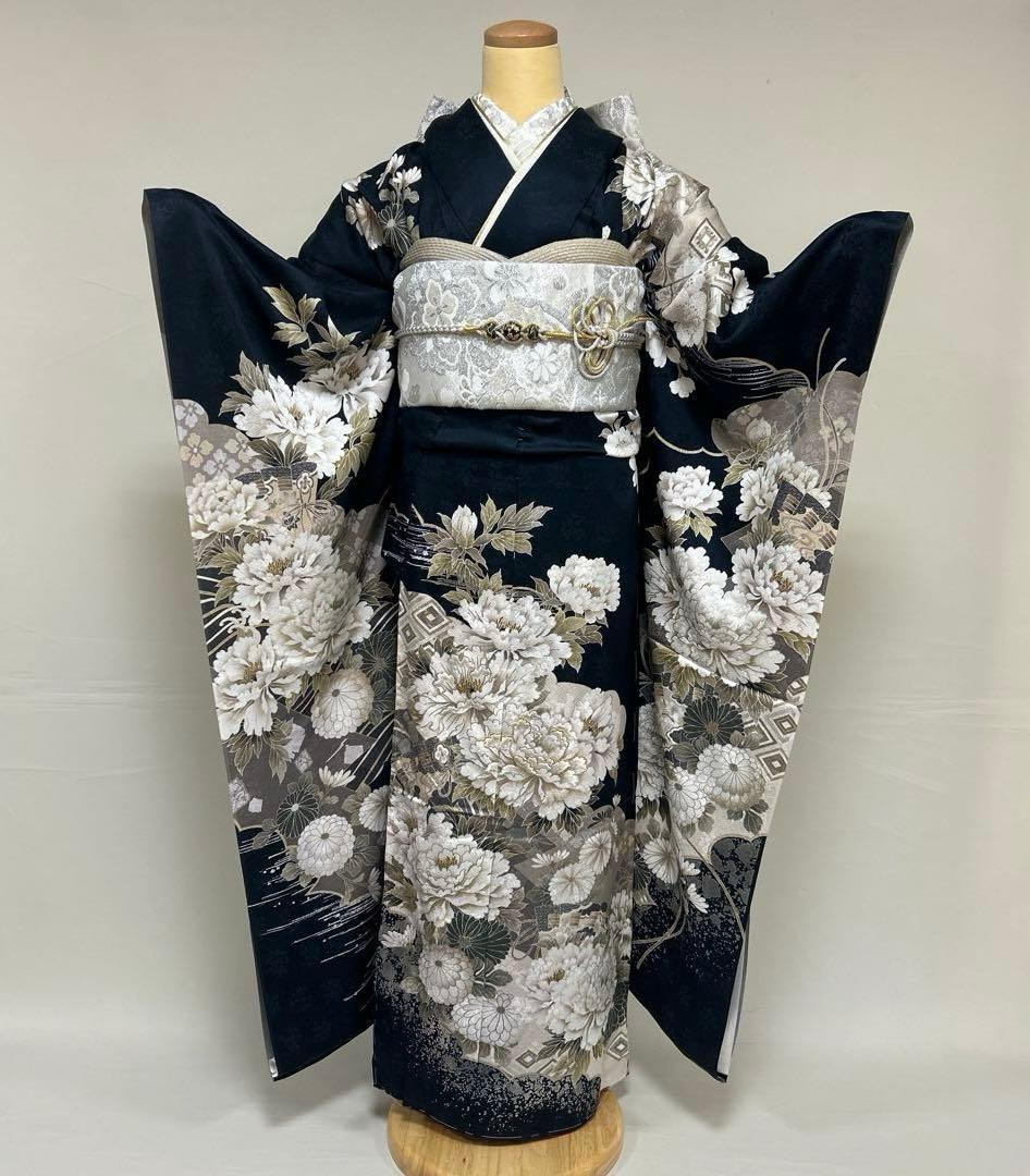 濃紺牡丹と菊の上品な古典振袖フルセット