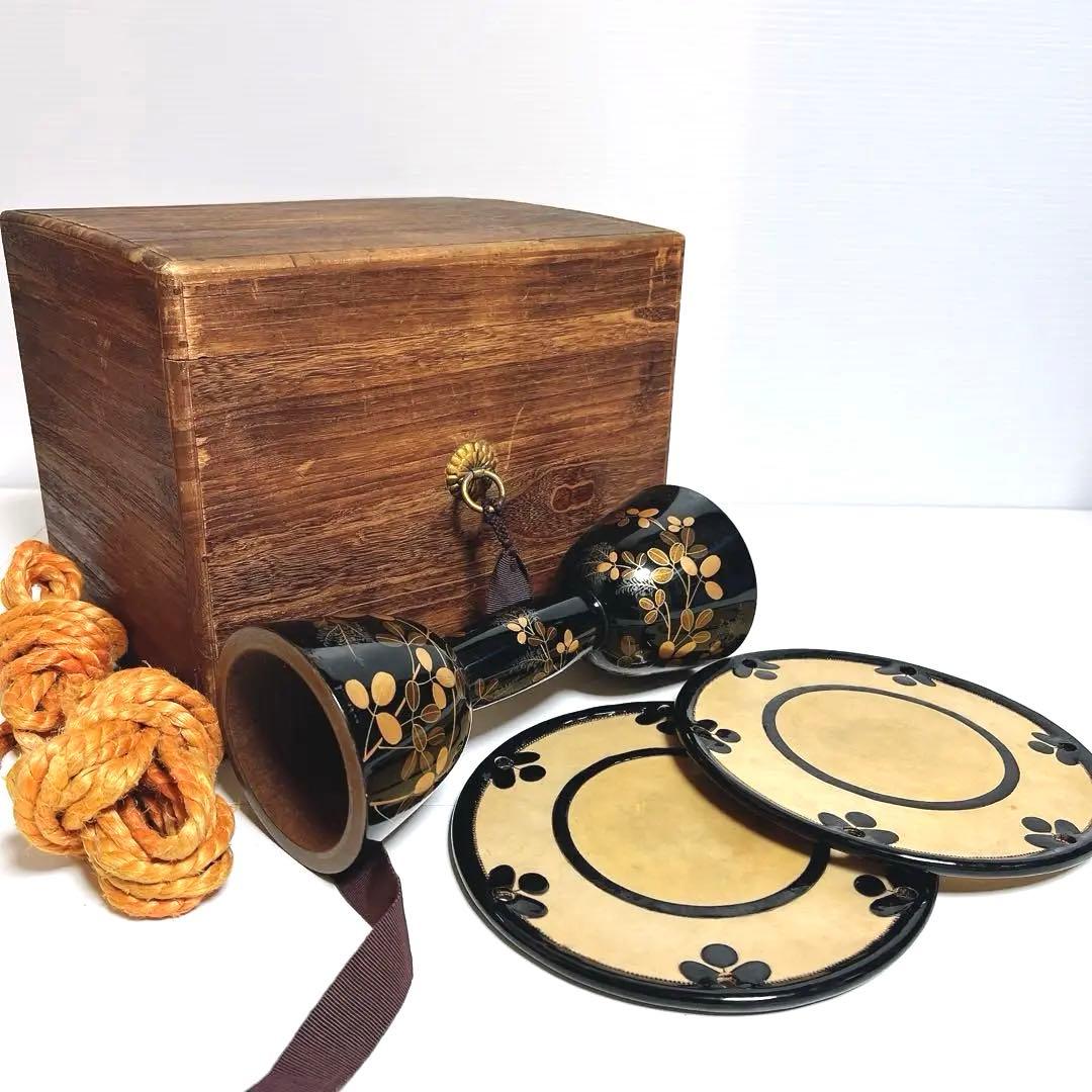 【良品】鼓　蒔絵　小鼓　胴　和楽器　漆塗り　伝統芸能　能 歌舞伎　金彩