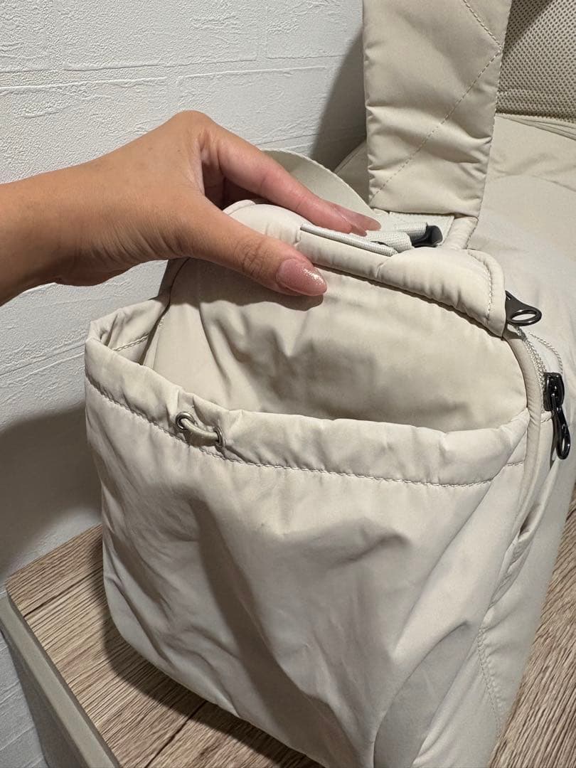 SSOOOK Vスマート スリングバッグ